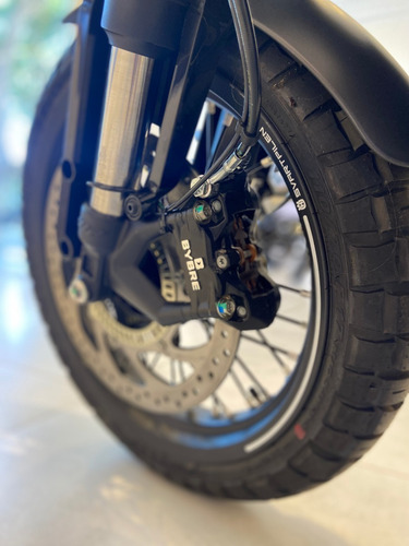 Imagen 5 de 11 de Husqvarna 401 Svartpilen 18 Cuotas Sin Interes