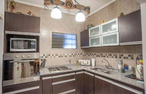 Ph Venta 2 Dormitorios 1 Baño 1 Lavadero 1 Patio Y Parrilla 114 Mts 2 Totales - La Plata