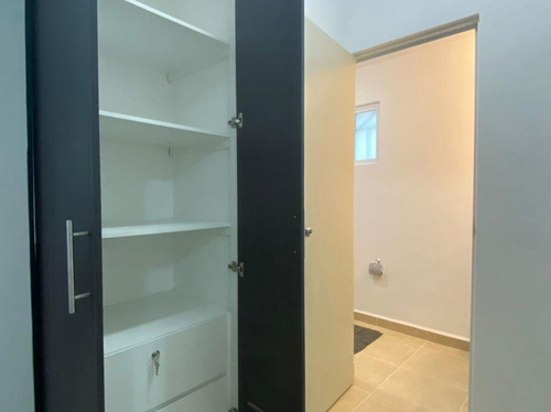 Imagen 24 de 30 de Casa En Venta En Residencial Real Bilbao