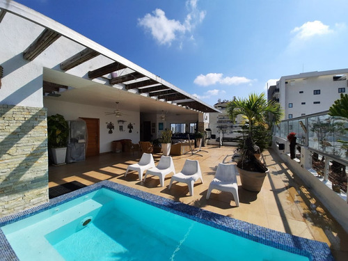 ¡majestuoso Penthouse!, De 4hab, Muy Amplio Y Ventilado.
