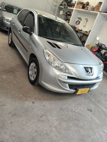 Peugeot 207 1.4 Active 75cv 2013