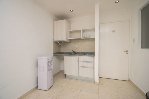 Imagen 6 de 8 de Oficina En Venta. Puerto Amarras. Torre Ii.-