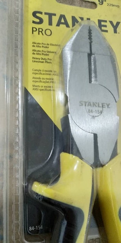 Imagen 2 de 4 de Alicate Electricista Stanley 9 84-154