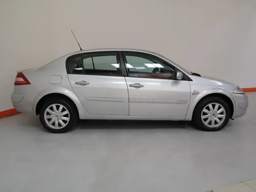 Renault Megane Odeon 2.0 Mt Aa 2ab