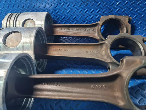 Biela Y Piston Cummins 350 Big Cam ( Cada Uno ) (Usado)