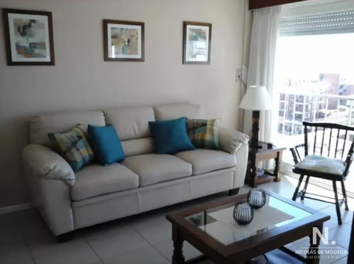 Vende Departamento De 2 Dormitorios En Peninsula Punta Del Este