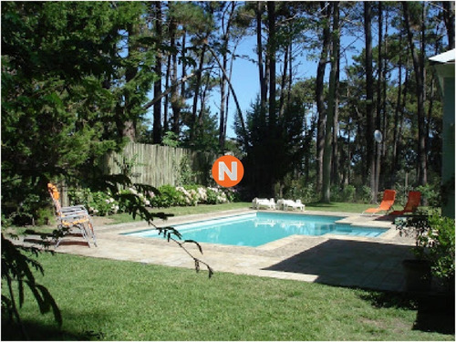 Casa En Venta Y Alquiler, Rincón Del Indio, Punta Del Este, 3 Dormitorios.- Ref: 206777