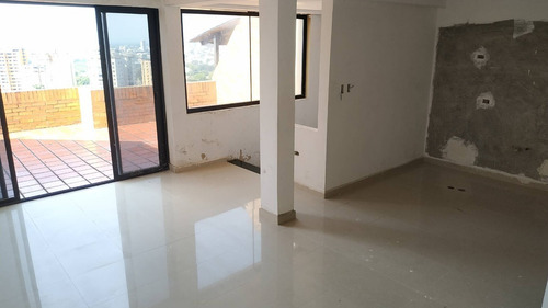 Imagen 15 de 25 de Townhouse Obra Blanca Con Terraza En Lomas Alto Lomas Del Este Valencia Nf 157068
