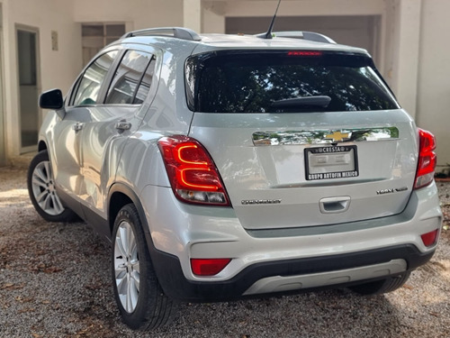 Imagen 8 de 12 de Chevrolet Trax