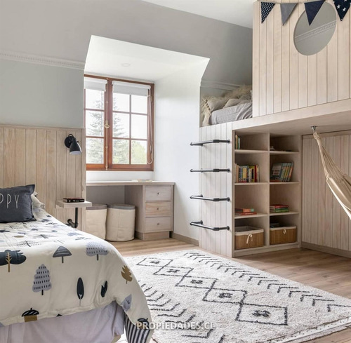 Casa En Arriendo De 3 Dorm. En Lo Barnechea