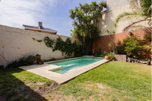 Imagen 6 de 30 de Venta Urgente Por Viaje Casa 5 Amb - Castelar