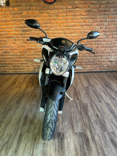 Imagen 6 de 16 de Mv Agusta Brutale 675