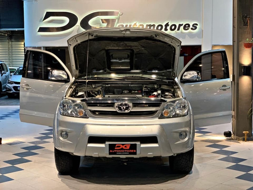 Toyota Sw4 Srv 4x4 3.0 Tdi Aut 2008 190.000km Gris