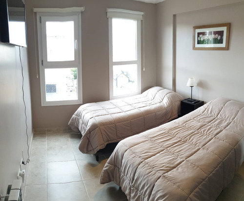 Imagen 9 de 12 de Departamento En El Centro De Bariloche Para 5 Pasajeros