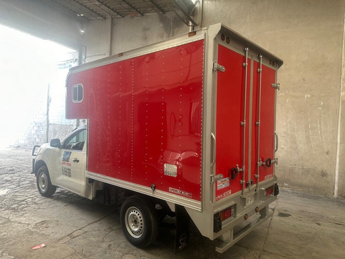 Nissan NP300 2.5 Estacas Dh Aa Mt
