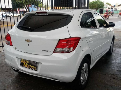 Chevrolet Onix 1.0 Mpfi Lt 8v Flex 4p Manual