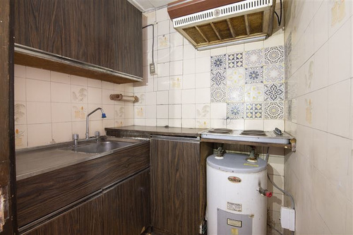 Imagen 6 de 12 de Departamento En Venta De 1 Dorm. En Santiago. Metro B Artes.