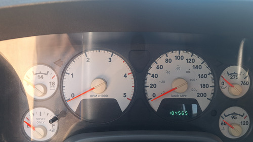 Dodge Ram Ram 2500 SLT QUAD CAB 4X4 TD