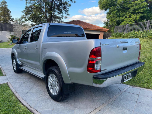 Toyota Hilux 3.0 Cd Srv Cuero 171cv 4x2 - E4 2014