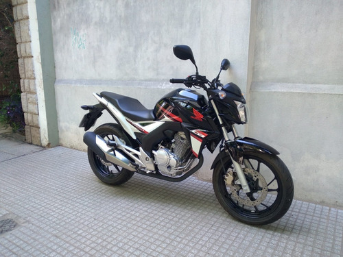 Imagen 10 de 18 de Honda Twister 250 Inyeccion Excelente Estado !!!
