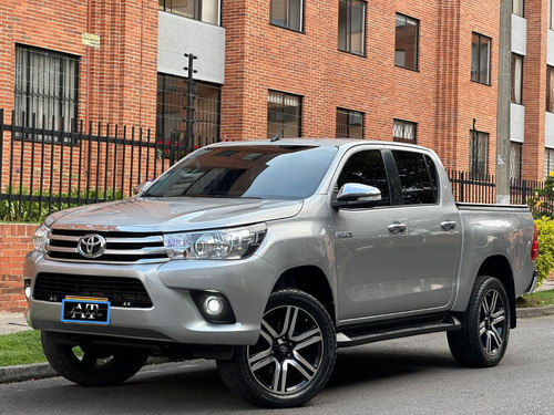 Toyota Hilux 2.8 Srx Dc 4X4 Tdi