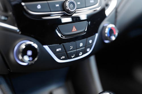 Imagen 9 de 19 de Chevrolet Cruze 5p 1.4 Rs At 0km