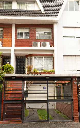 Casa 5 Ambientes En Villa Urquiza Con Quincho 