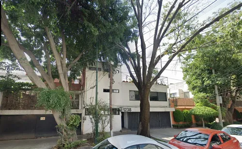 Casa En Venta En La Del Valle, Cdmx. Recuperación Bancaria Laab2