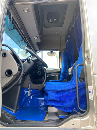Daf Xf 105406 19/19 Automático Com Geladeira Único Dono