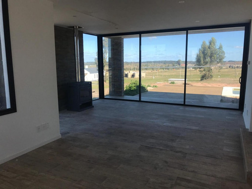 Venta Alquiler Casa 3 Dormitorios 3 Baños Mirador De La Tahona #383