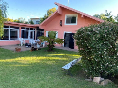 Imagen 4 de 15 de Quinta P/ Eventos, Zona Oeste Km42, Quincho, Pileta Y Fútbol...