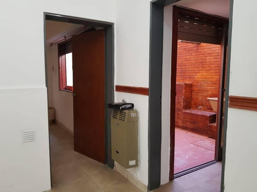 Imagen 5 de 21 de Excelente Casa De Pasillo