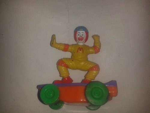 Figura Mc Donalds En Patineta 90s Colección (Usado)
