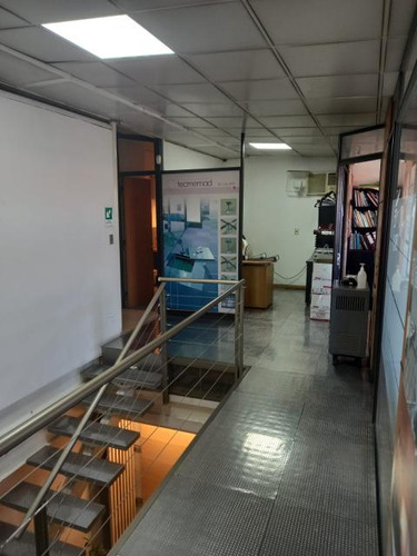 Bodega Fermin Vivaceta/metro Plaza Chacabuco