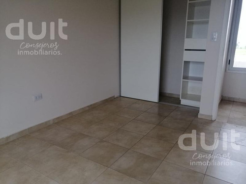 Imagen 7 de 11 de Duplex 2 Dormitorios En Venta En Barrio El Triunfo- Valle Cercano