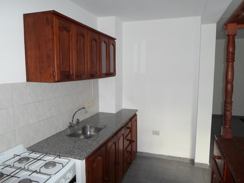 Oportunidad Apto Banco Departamento Gonnet P.b. 2 Dormitorios Espacio Verde ComĂșn + Espacio Auto