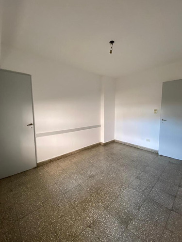 Departamento De Tres Dormitorios, Centro, Externo, Luminoso Amplio