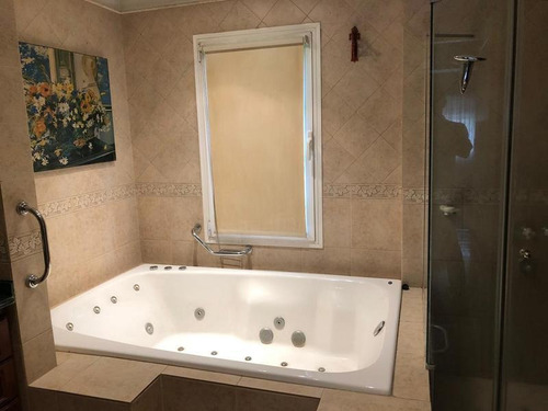 Imagen 8 de 14 de Casa - Barrio Parque Leloir