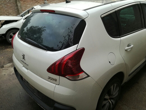 Imagen 5 de 10 de Peugeot 3008 Feline 1.6 Thp Chocada
