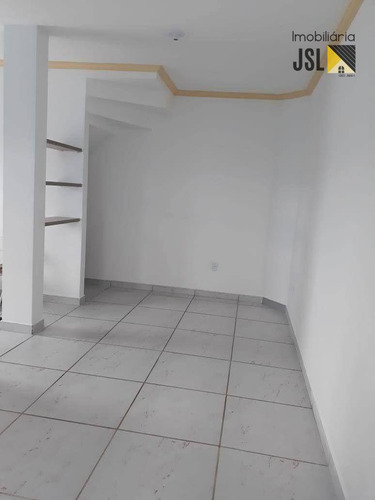 Imagem 2 de 11 de - 2 Dormitórios; - Sala; - Cozinha; - Banheiro; -área De Serviço; 1 Vaga De Garagem Descoberta. - So0203
