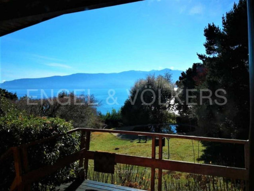 Casa Con Vista Al Lago Villarrica.