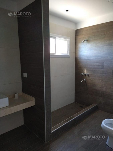 Imagen 13 de 29 de Casa En Venta En Barrio El Canton - Maroto Propiedades