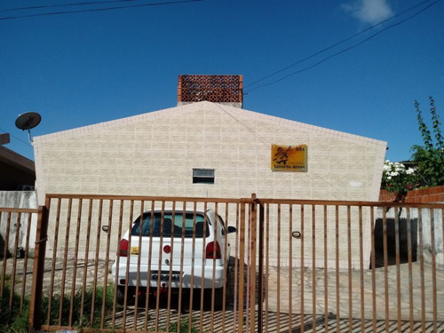 Imagem 2 de 2 de Casa Para Venda - 002568