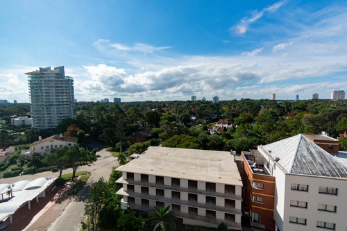 Imagen 14 de 24 de Venta Apartamento Tunquelen I, Playa Mansa Parada 7 , Punta Del Este, Vista Al Mar
