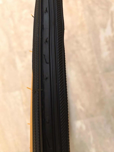 Imagen 4 de 4 de Cubierta De Goma Rin 27 Para Bicicletas Semi Carrera