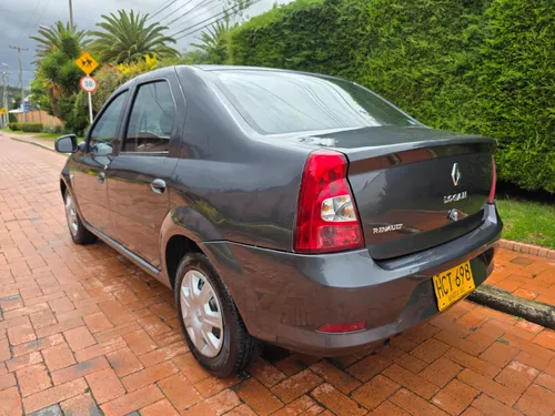Renault Logan 1.4 Familiar Mt 2014