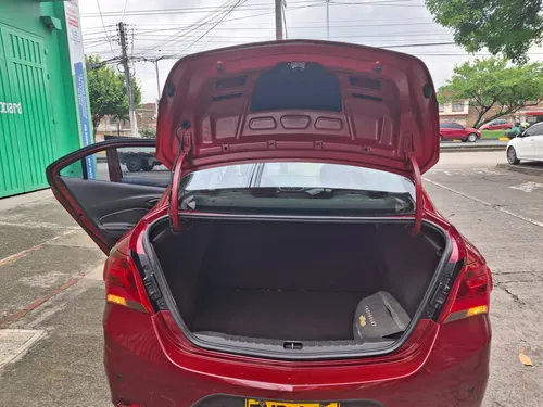 Chevrolet Onix Sedán Mecánico 2019