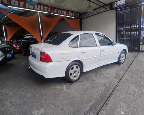 Chevrolet Vectra 2.2 MPFI GLS 8V GASOLINA 4P MANUAL