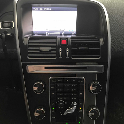 Volvo Xc60 2.0 T5 R-design 5p 2014