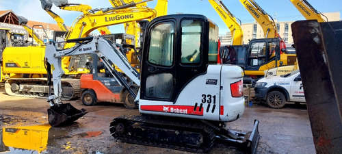 Mini Escavadeira Bobcat331e 2009 2.832 H Fech. E.aço Repasse